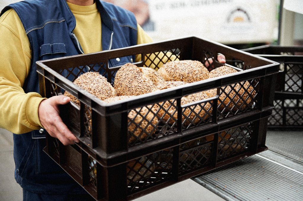 Brot ausliefern